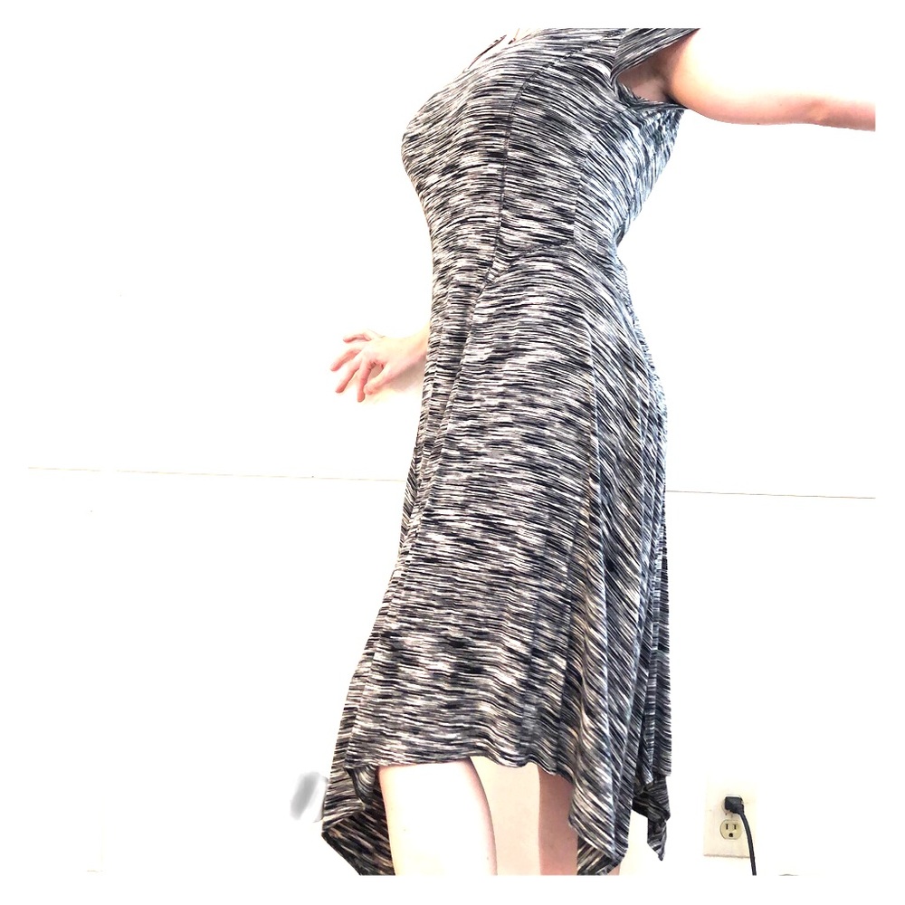 Comfy dress black and cream